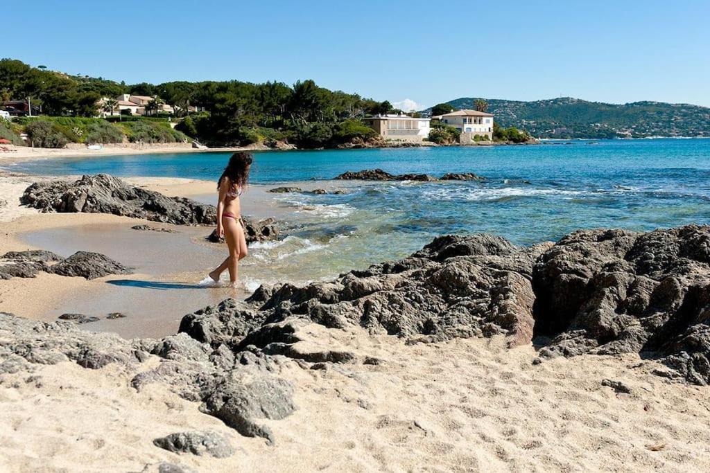 Azzura, Duplex Lumineux Acces Direct A La Plage Lägenhet Sainte-Maxime Exteriör bild